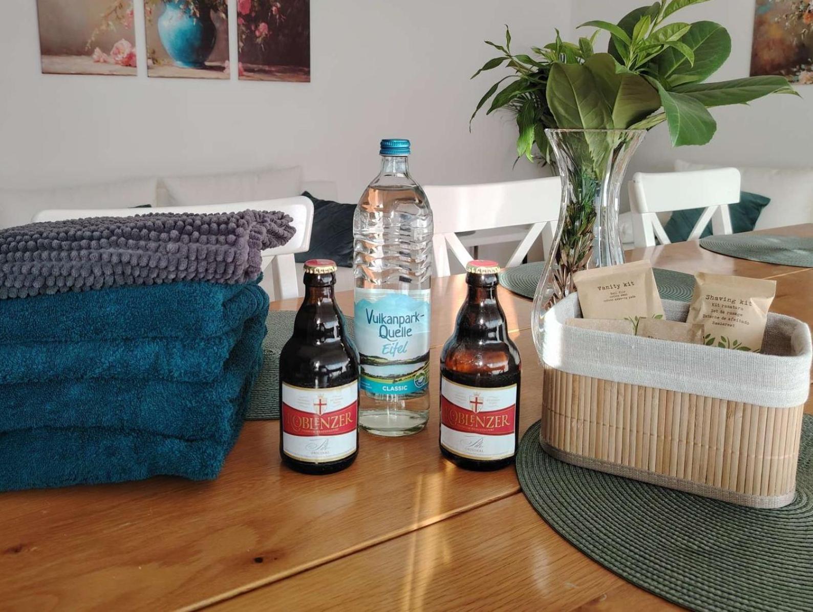 Koblenzliebe Rhein Ferienwohnung 3-Zimmer Garten Parking Koblenz  Exteriör bild